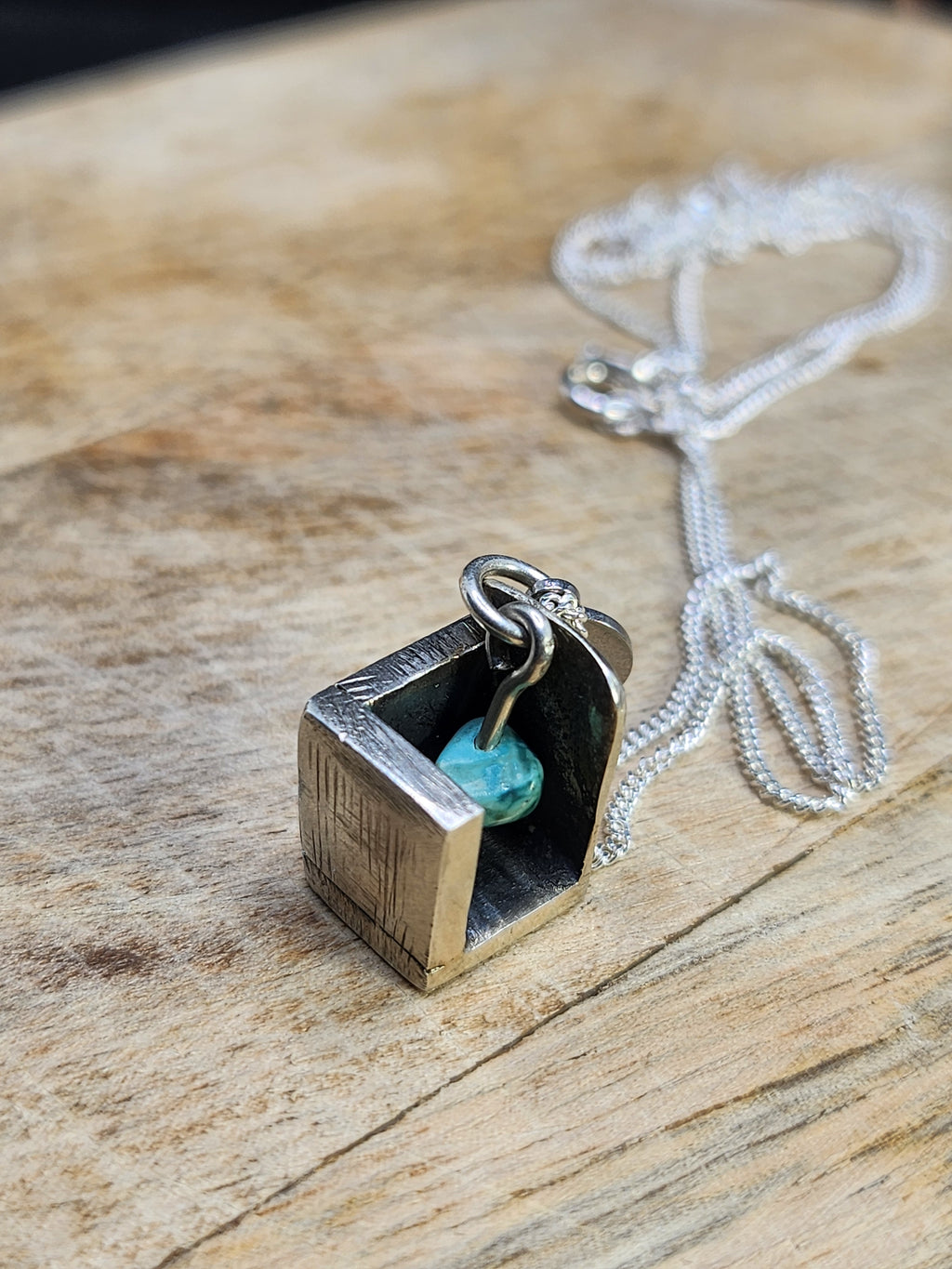 Necklace with pendant