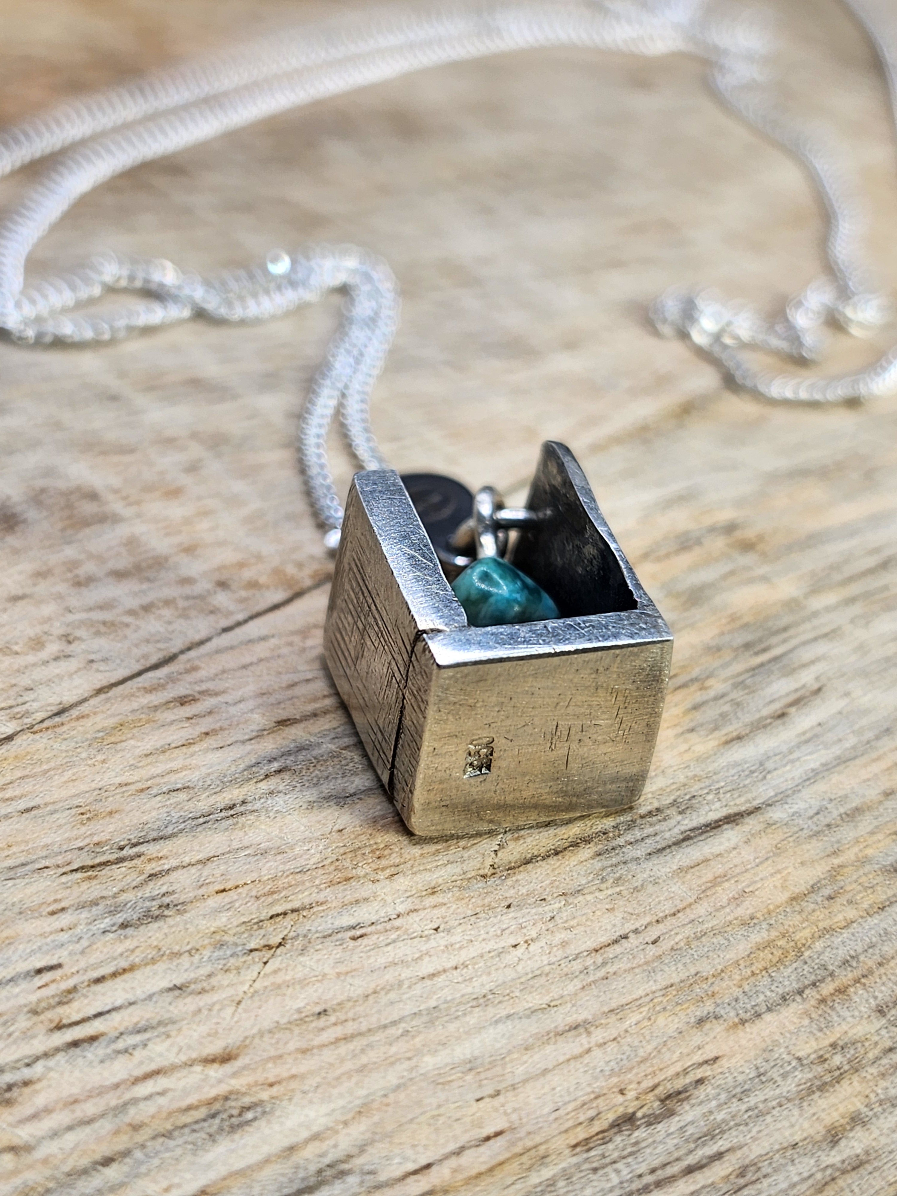 Necklace with pendant